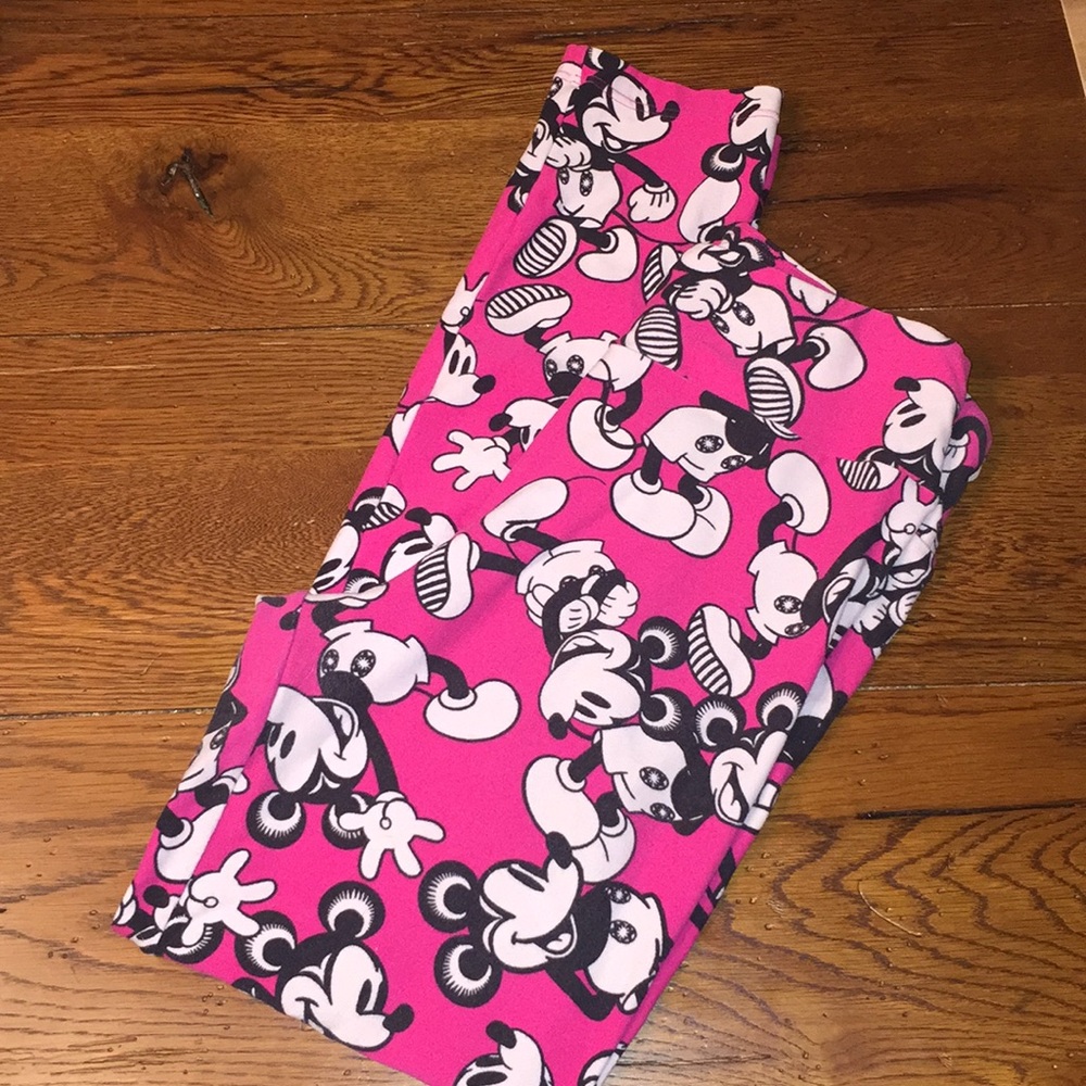 🌷LuLaRoe OS Disney collection leggings🌷